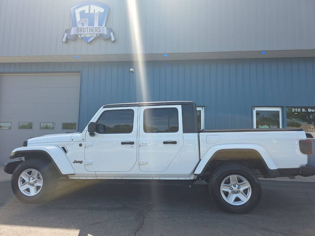 2022 JEEP Gladiator