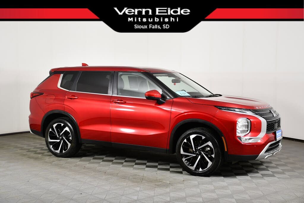 2024 MITSUBISHI Outlander