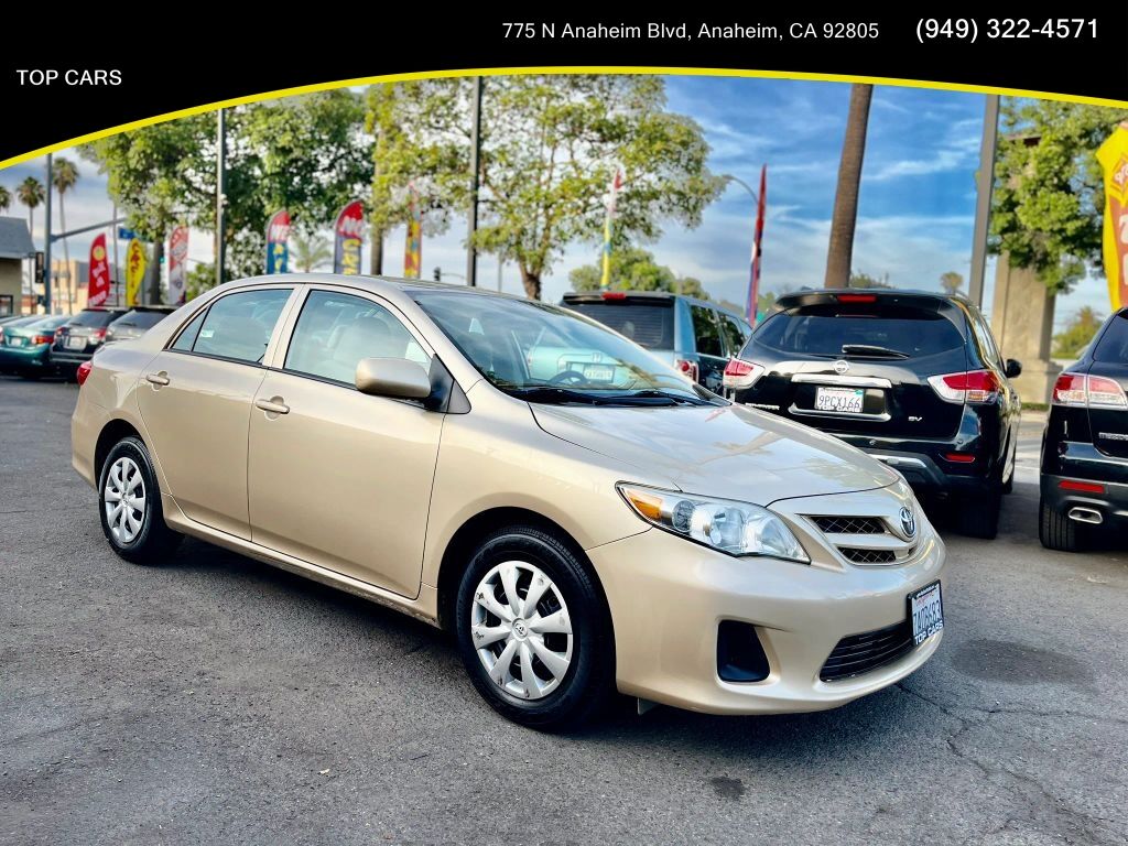 2013 TOYOTA Corolla