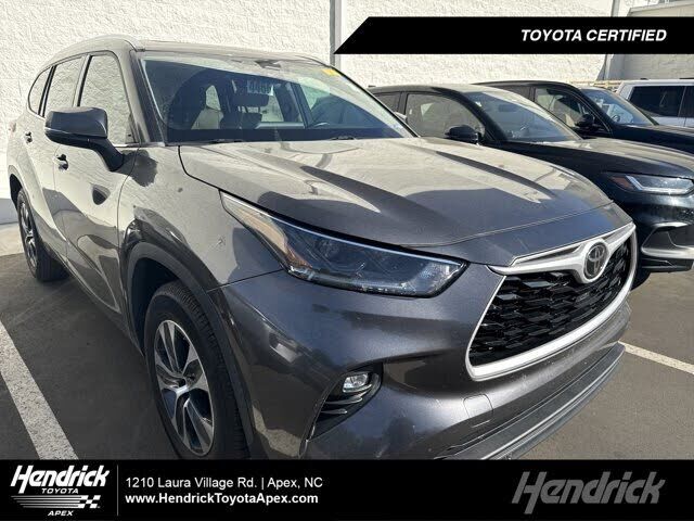 2021 TOYOTA Highlander