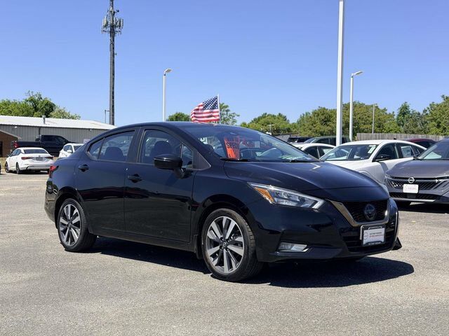 2020 NISSAN Versa