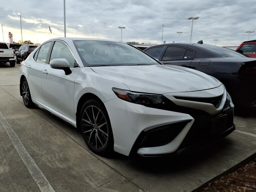 2024 TOYOTA Camry