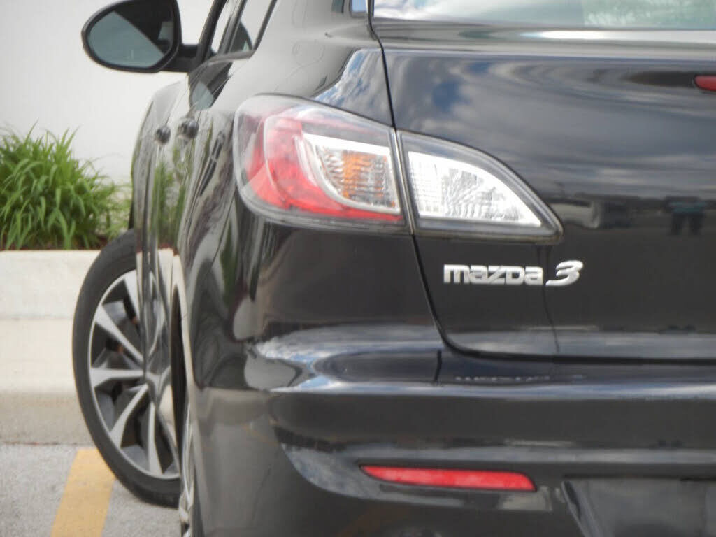 2012 MAZDA Mazda3
