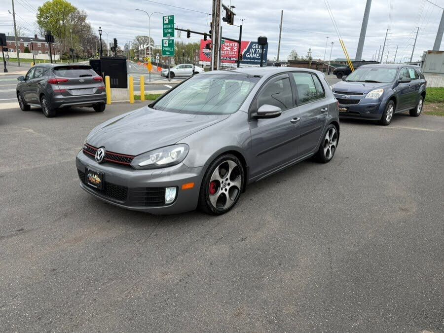 2011 VOLKSWAGEN GTI