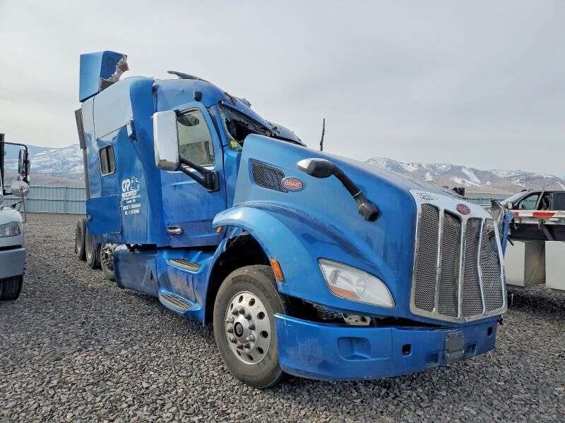 2016 PETERBILT 579
