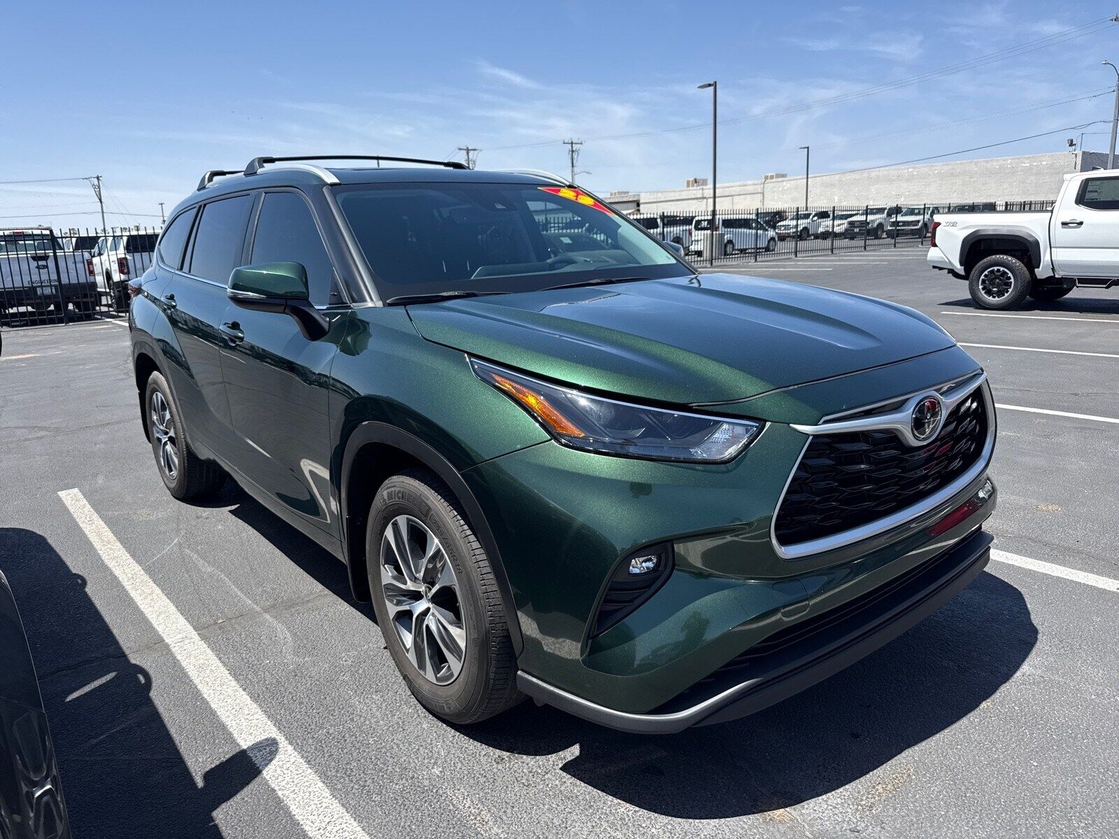 2023 TOYOTA Highlander