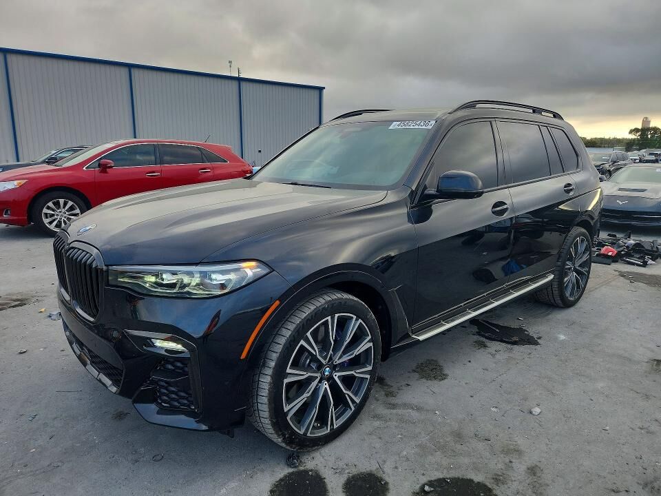 2021 BMW X7