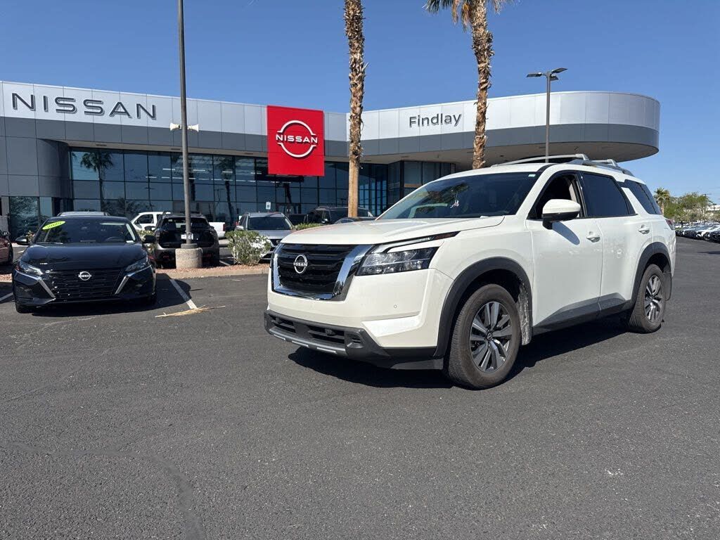 2024 NISSAN Pathfinder