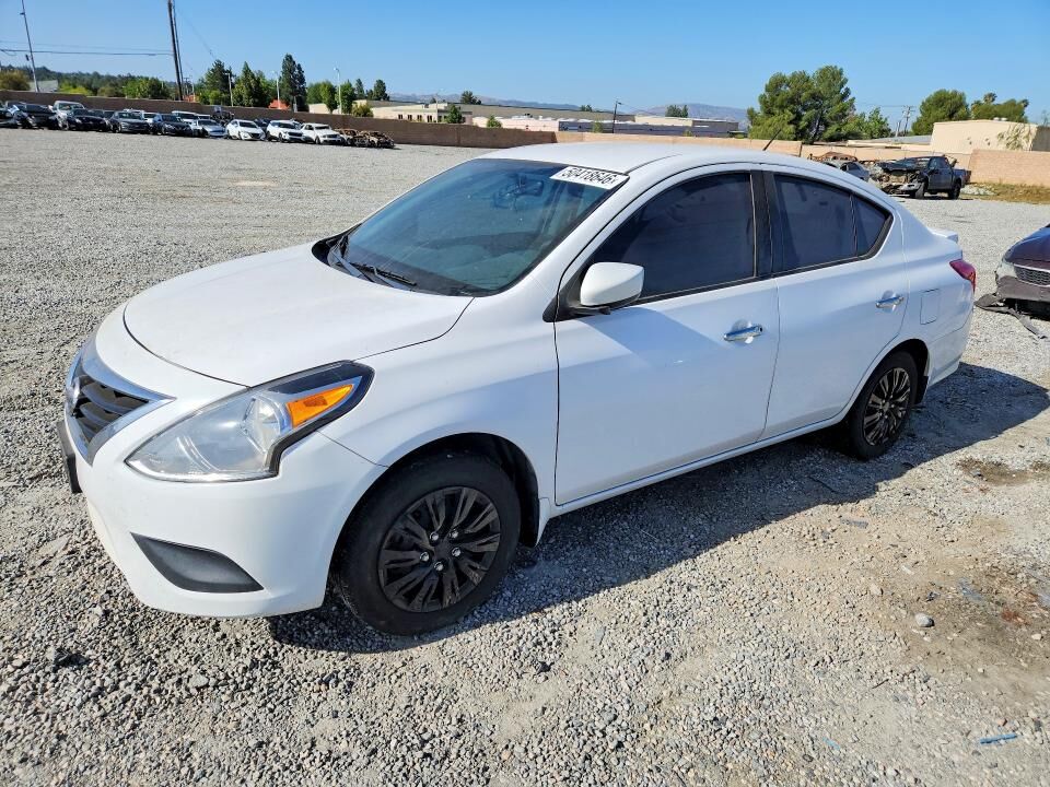 2018 NISSAN Versa