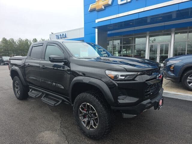 2023 CHEVROLET Colorado