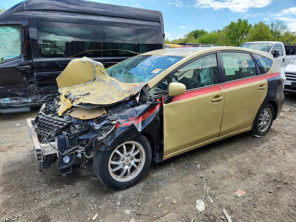 2014 TOYOTA Prius