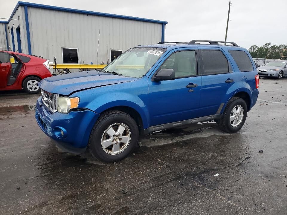 2011 FORD Escape