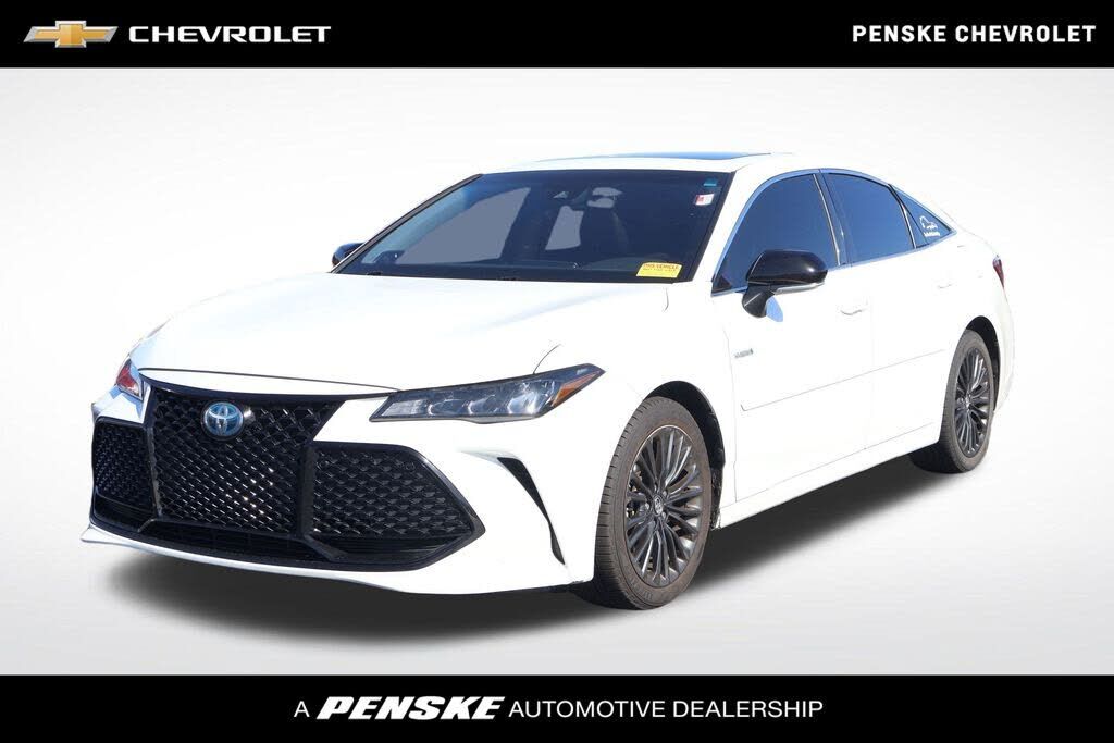 2020 TOYOTA Avalon