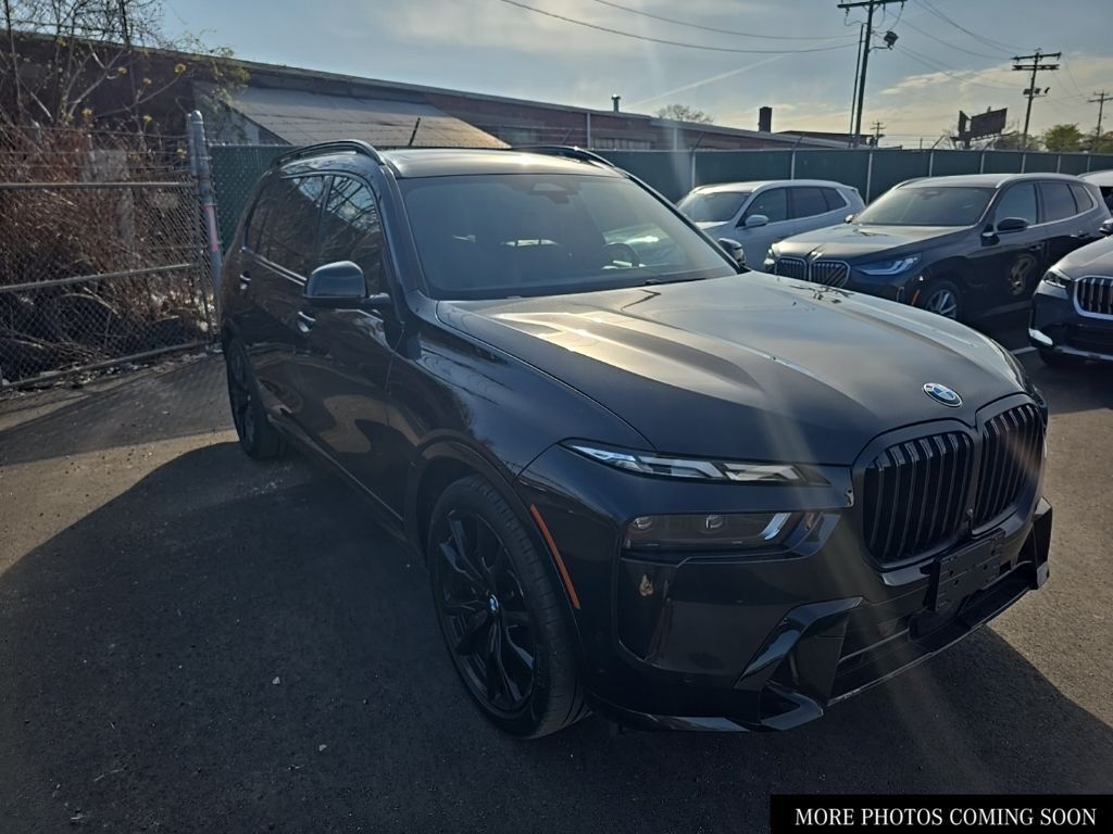 2025 BMW X7