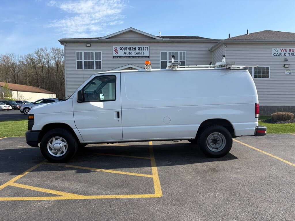 2012 FORD E-250