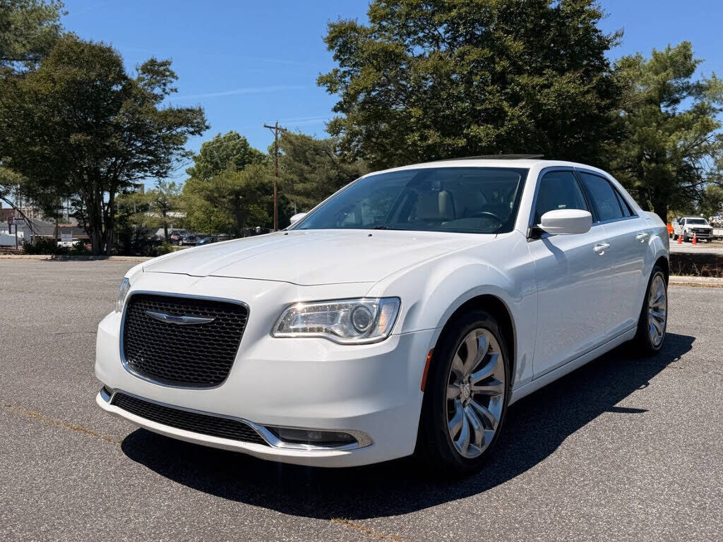 2018 CHRYSLER 300