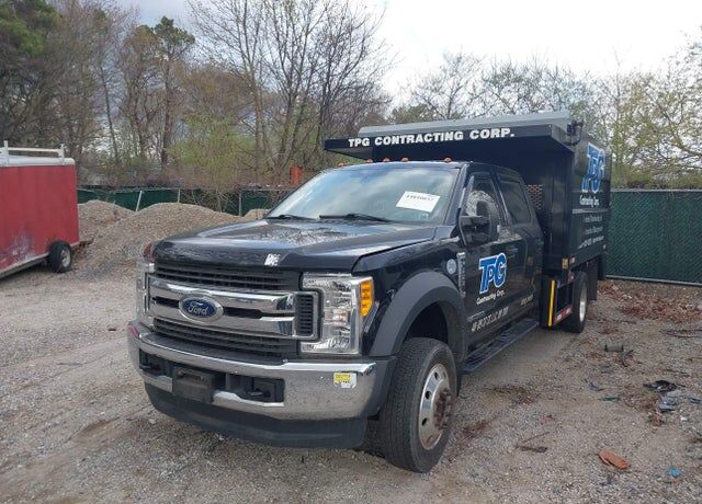 2017 FORD F-550