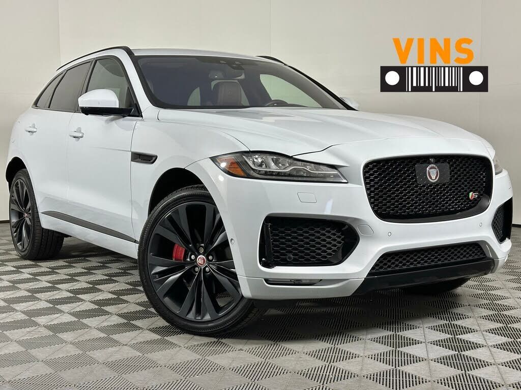2017 JAGUAR F-Pace