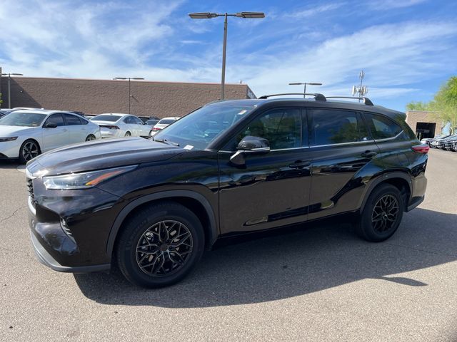 2021 TOYOTA Highlander