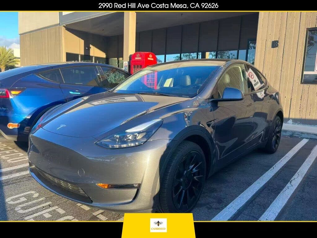 2023 TESLA Model Y