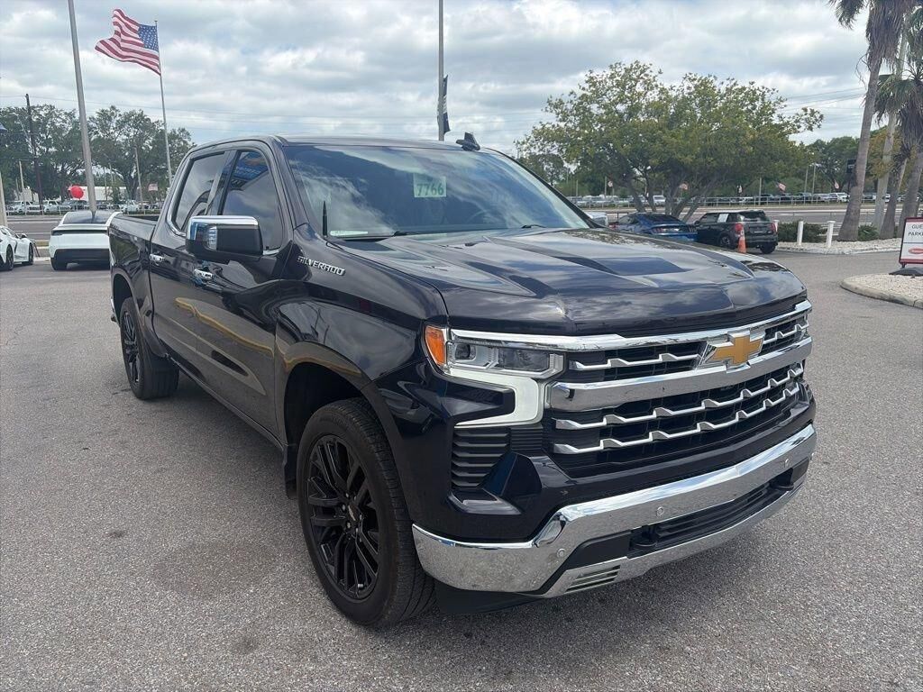 2024 CHEVROLET Silverado