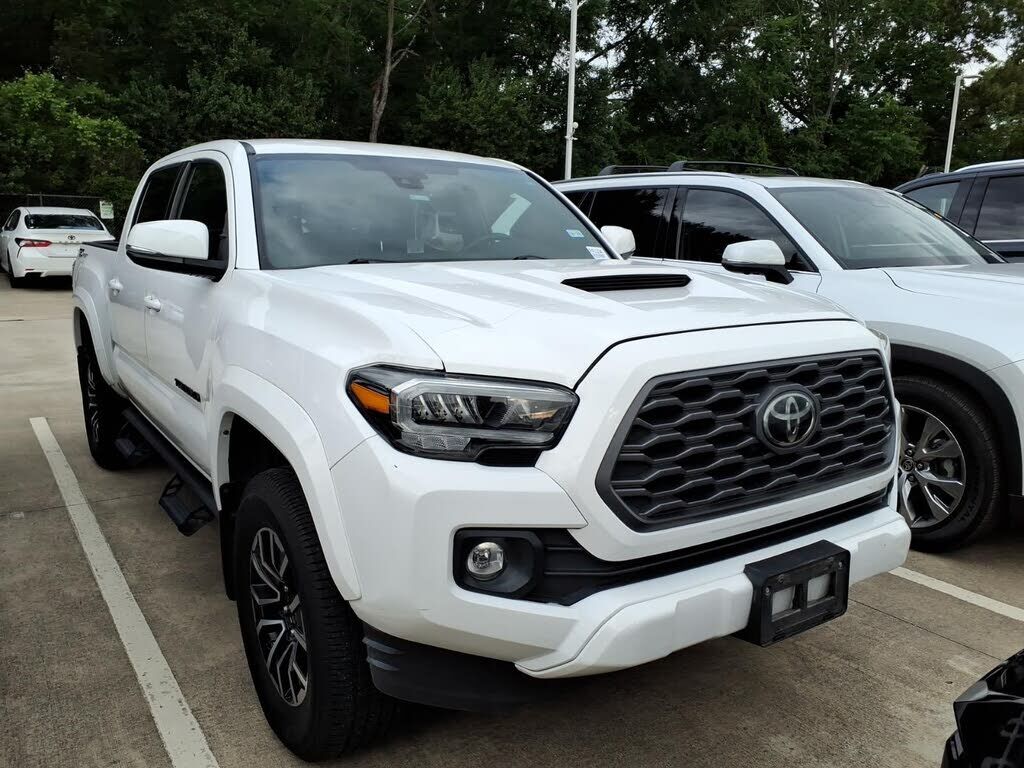 2020 TOYOTA Tacoma