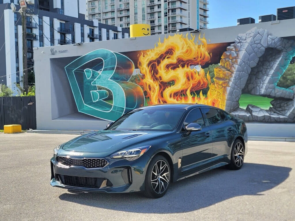 2023 KIA Stinger