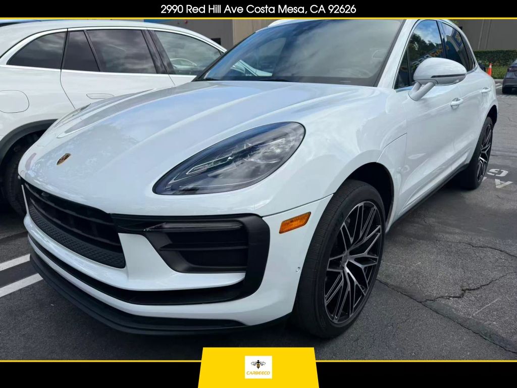 2022 PORSCHE Macan