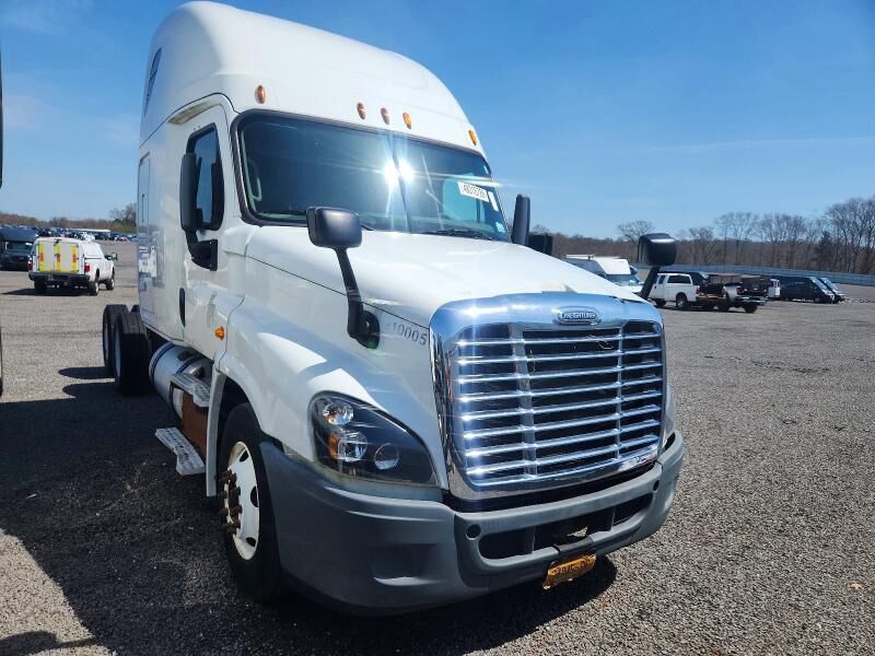 2015 FREIGHTLINER Cascadia
