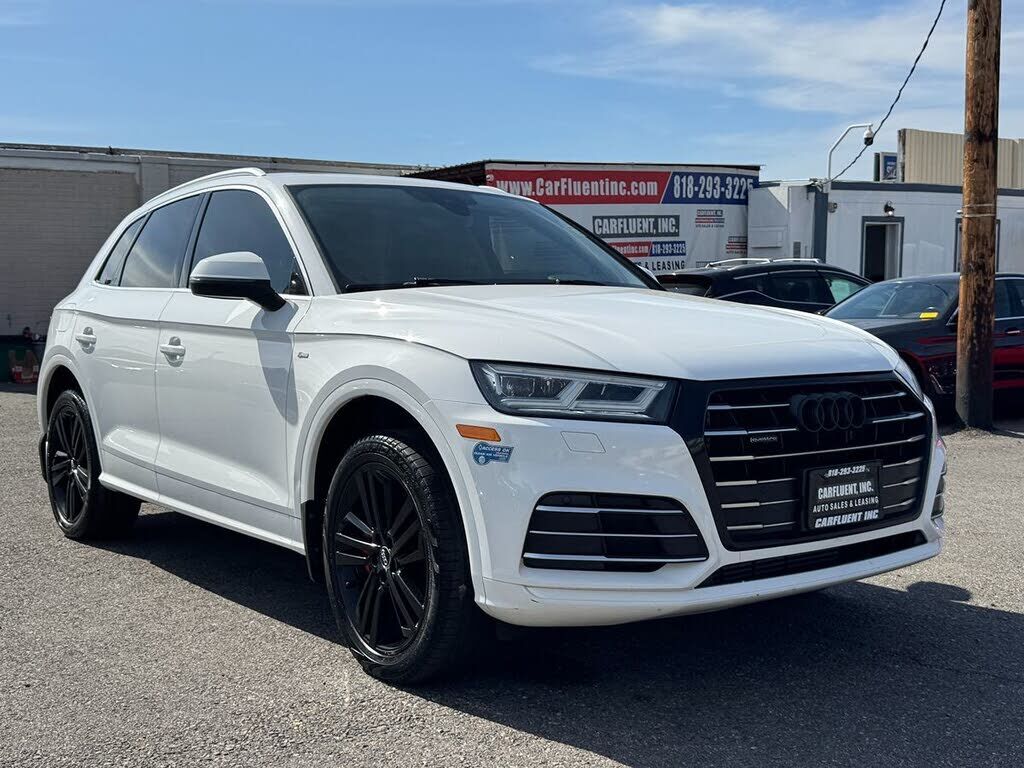 2020 AUDI Q5 e