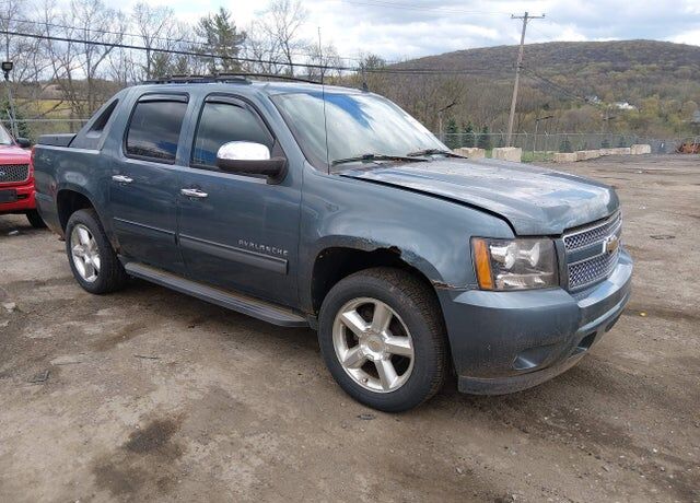 2011 CHEVROLET Avalanche