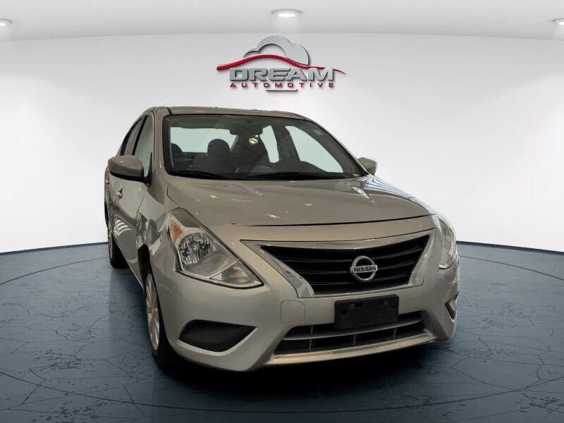 2015 NISSAN Versa