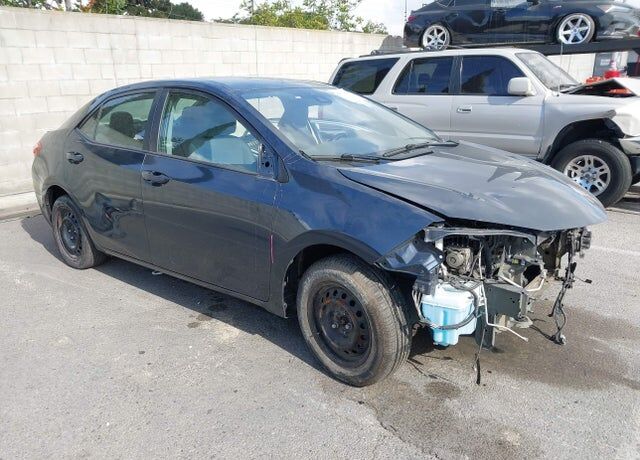 2018 TOYOTA Corolla