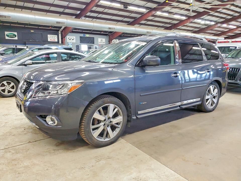 2014 NISSAN Pathfinder