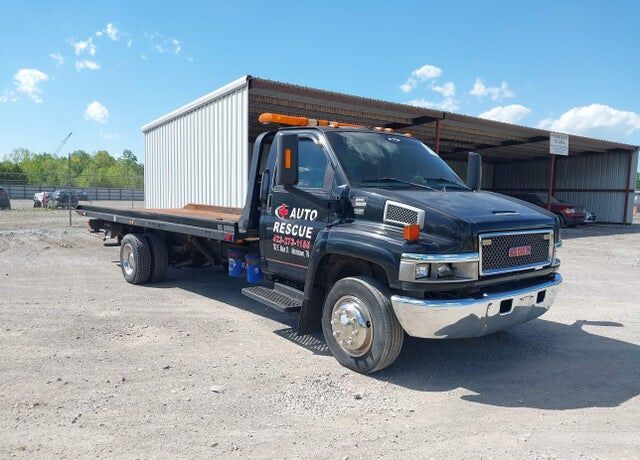 2004 GMC C5