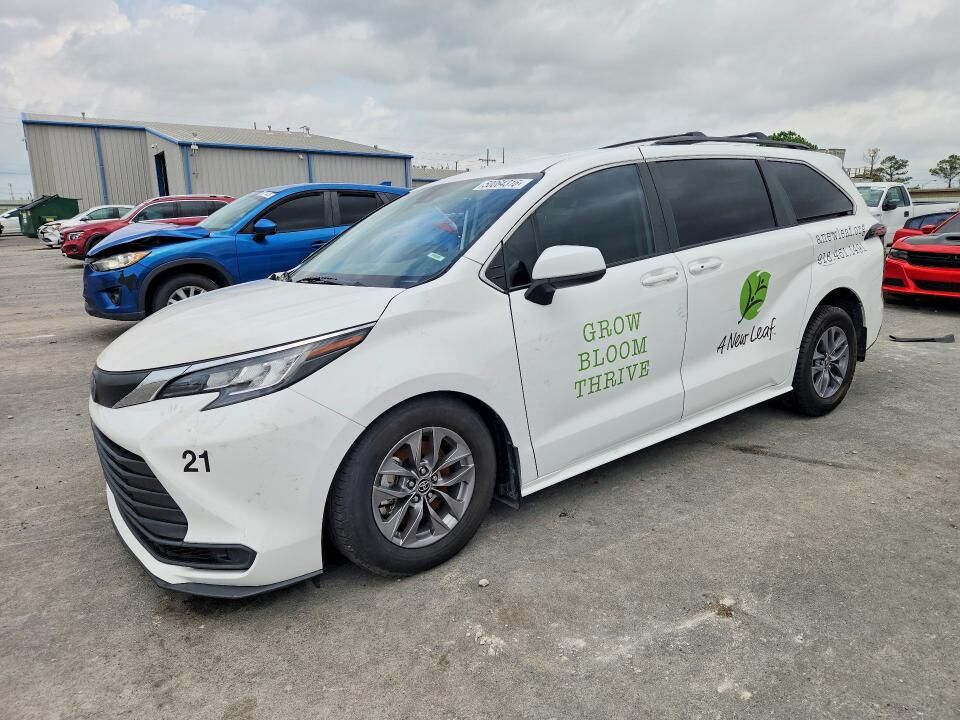 2023 TOYOTA Sienna