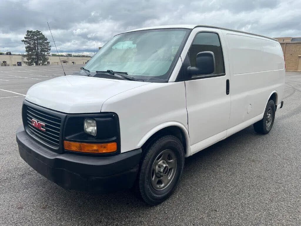 2008 GMC Savana