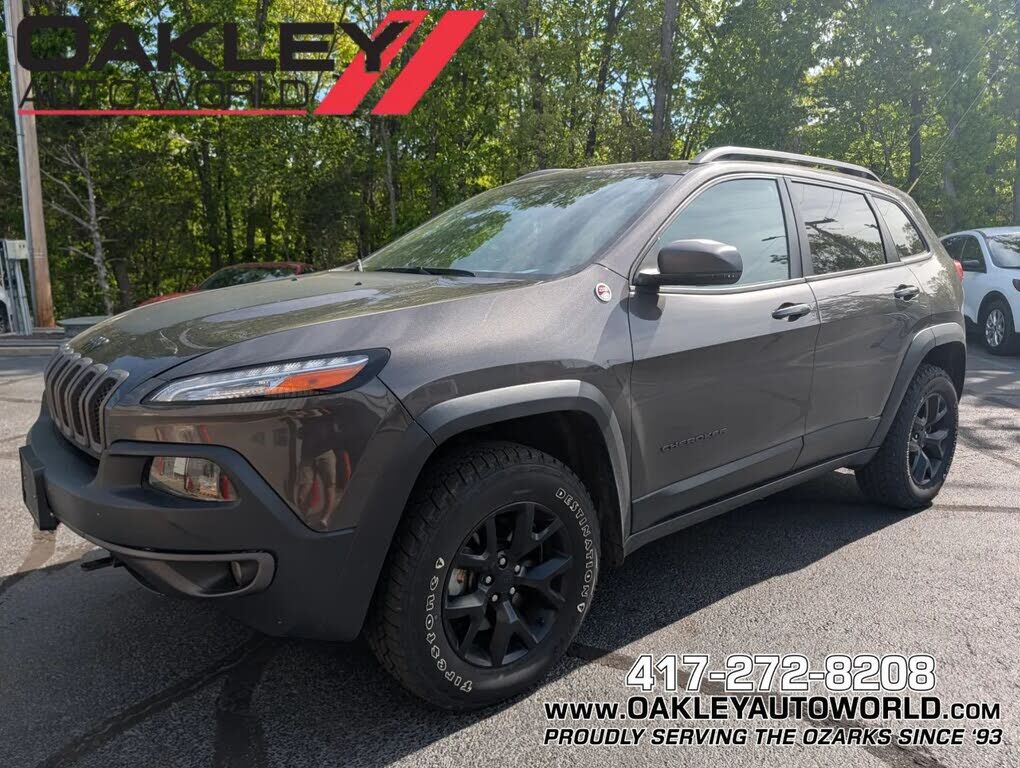2018 JEEP Cherokee