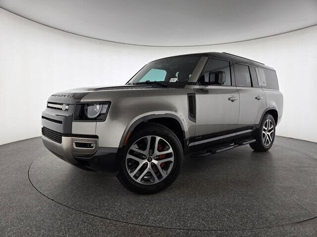 2024 LAND ROVER Defender