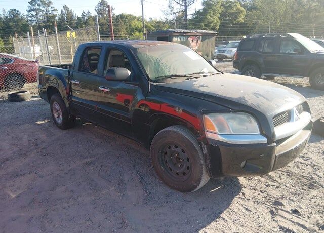 2006 MITSUBISHI Raider