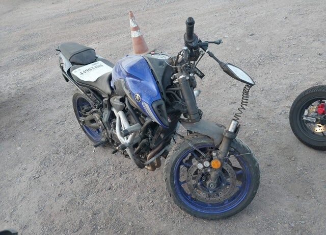 2021 YAMAHA MTN690