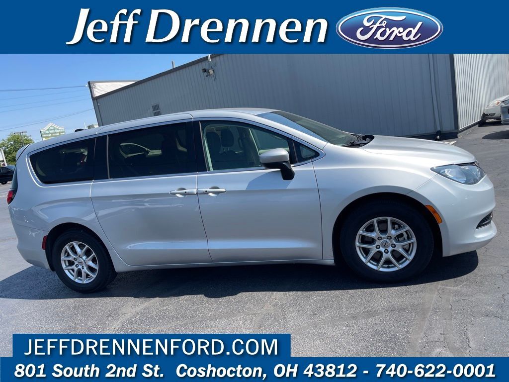 2023 CHRYSLER Voyager