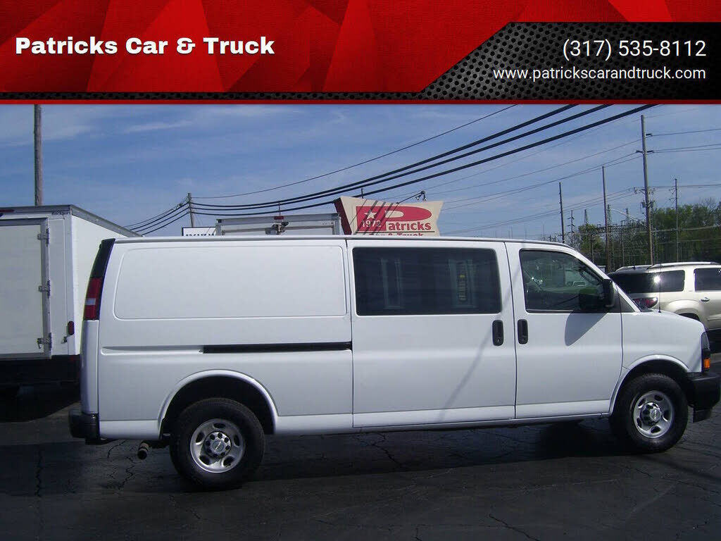 2020 CHEVROLET Express