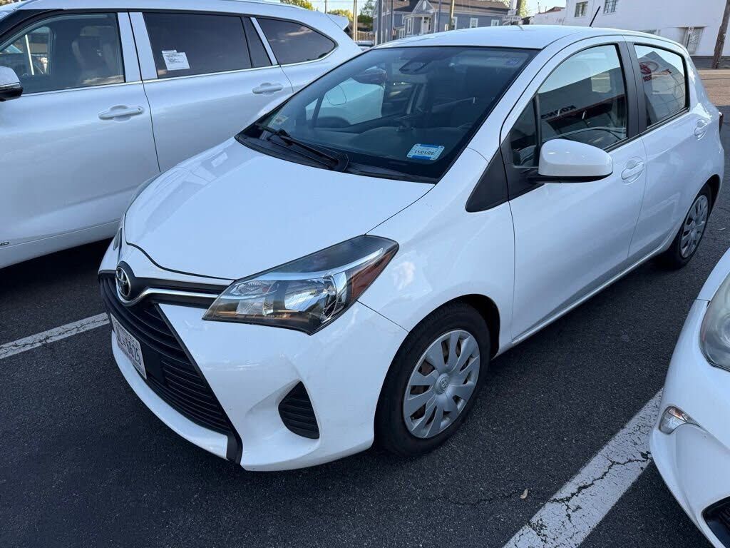 2017 TOYOTA Yaris