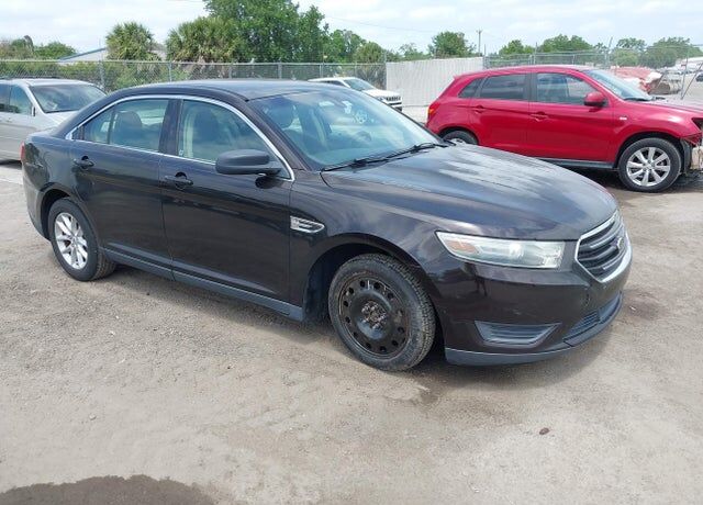 2013 FORD Taurus