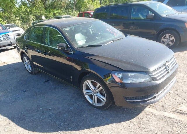 2014 VOLKSWAGEN Passat