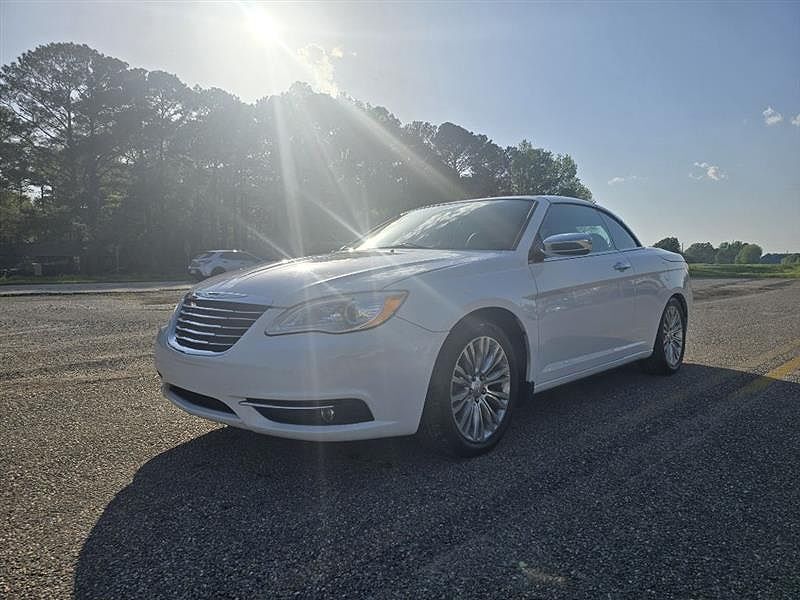 2014 CHRYSLER 200