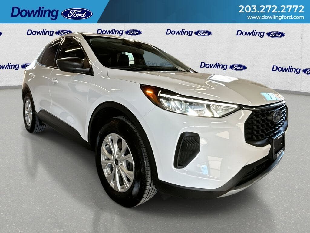 2024 FORD Escape
