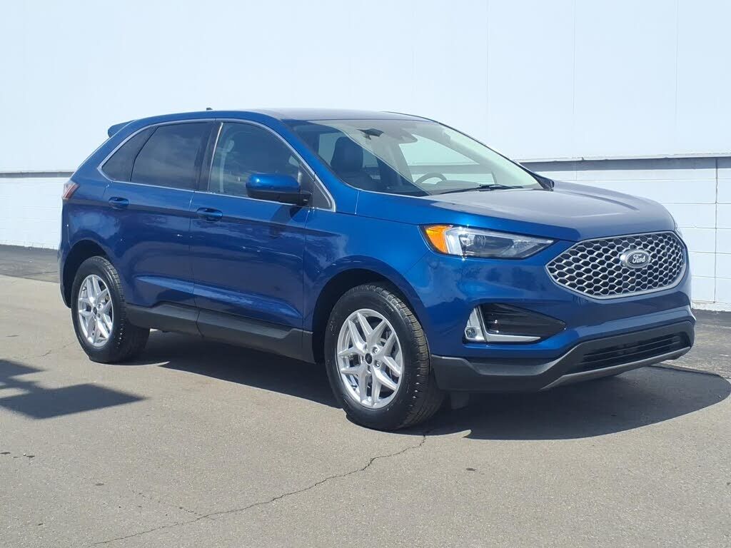 2023 FORD Edge