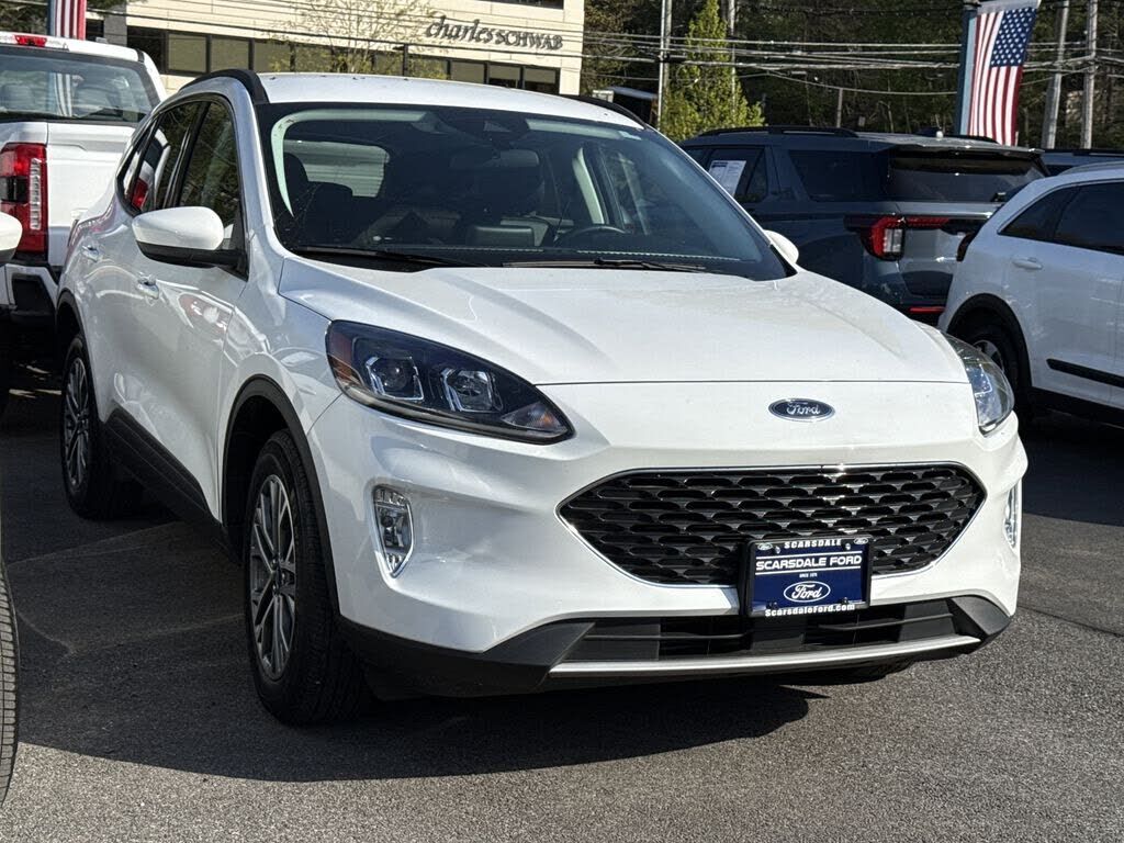 2022 FORD Escape